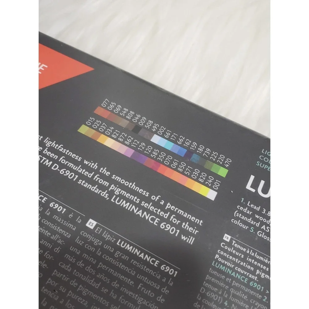 Caran d'Ache Luminance 6901 40 colored pencils NEW SEALED HIGHEST LIGHTFASTNESS